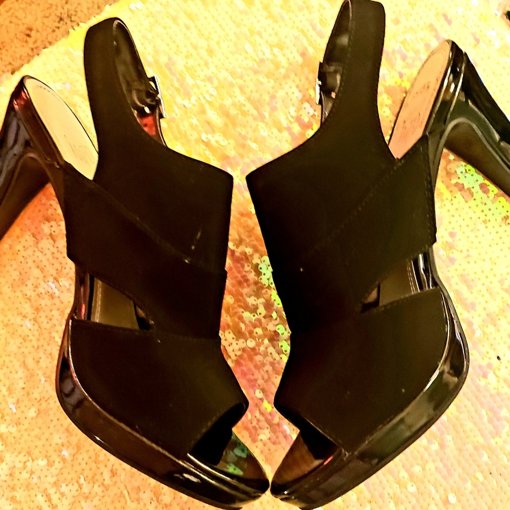 NWOT- IMPO Faux Suede, Peep Toe Sandal Cut Out